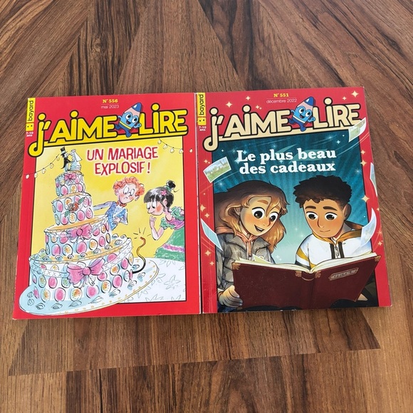 Set of 2 J'aime Lire Children's French Magazine - Picture 1 of 7